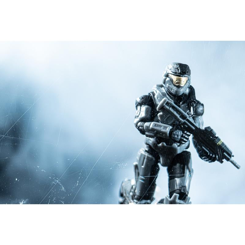 Halo Noble Six and Elite Zealot 2-Pack - Collectible Figures with Unique Design and Features